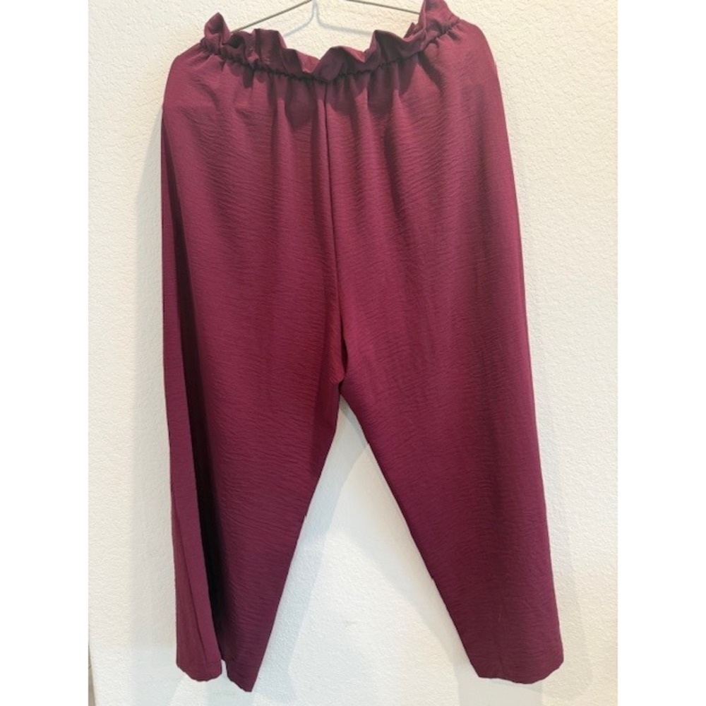 Heimish USA Burgundy Paperbag Waist Wide Leg Pants Plus Size 1X Wine Culottes - Picture 2 of 3